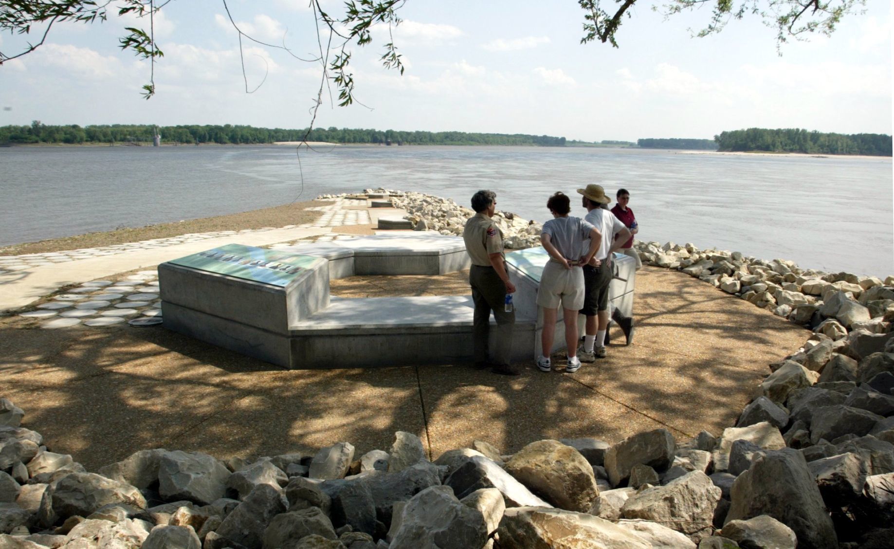 Edward "Ted" and Pat Jones Confluence Point State Park